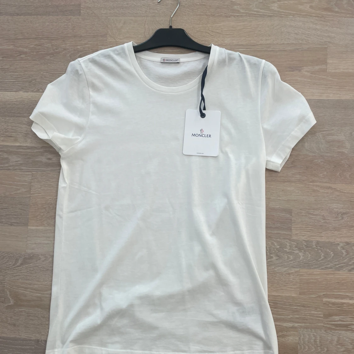 Moncler T-shirt