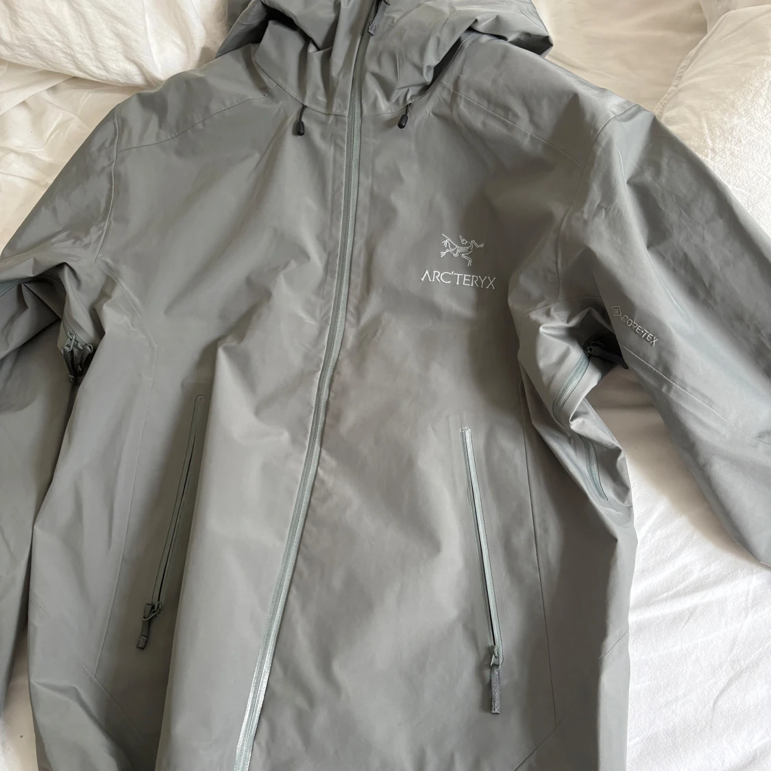 Grå vindjacka från Arc'teryx Gore-Tex - 1