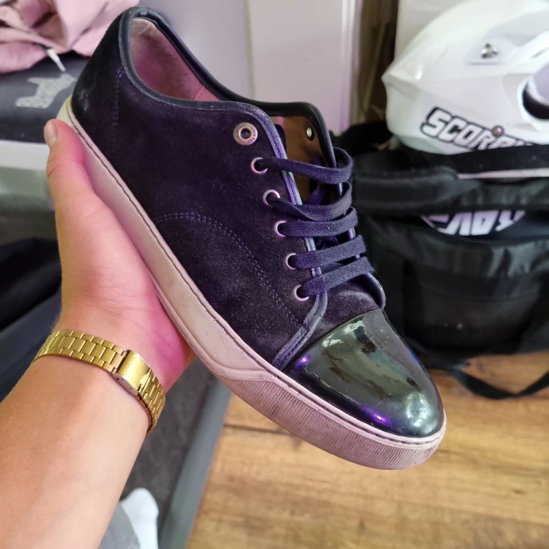 Svarta sneakers med lackad tå lanvins