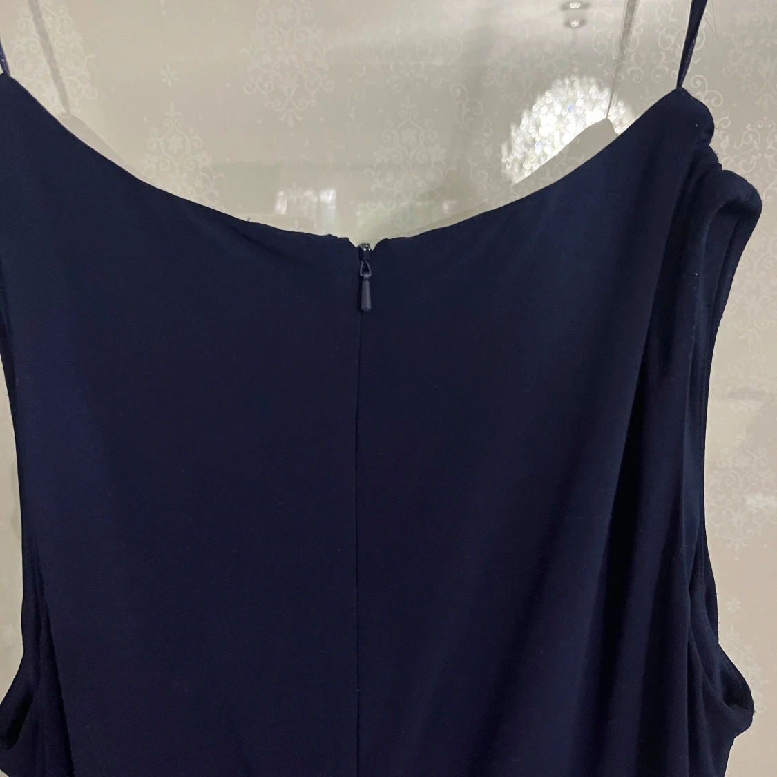 Mörkblå långklänning med stenar från Planet - 2