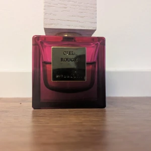Ciel Rouge parfym från Rituals 50 ml flaska - Se bild hur mycket använt.