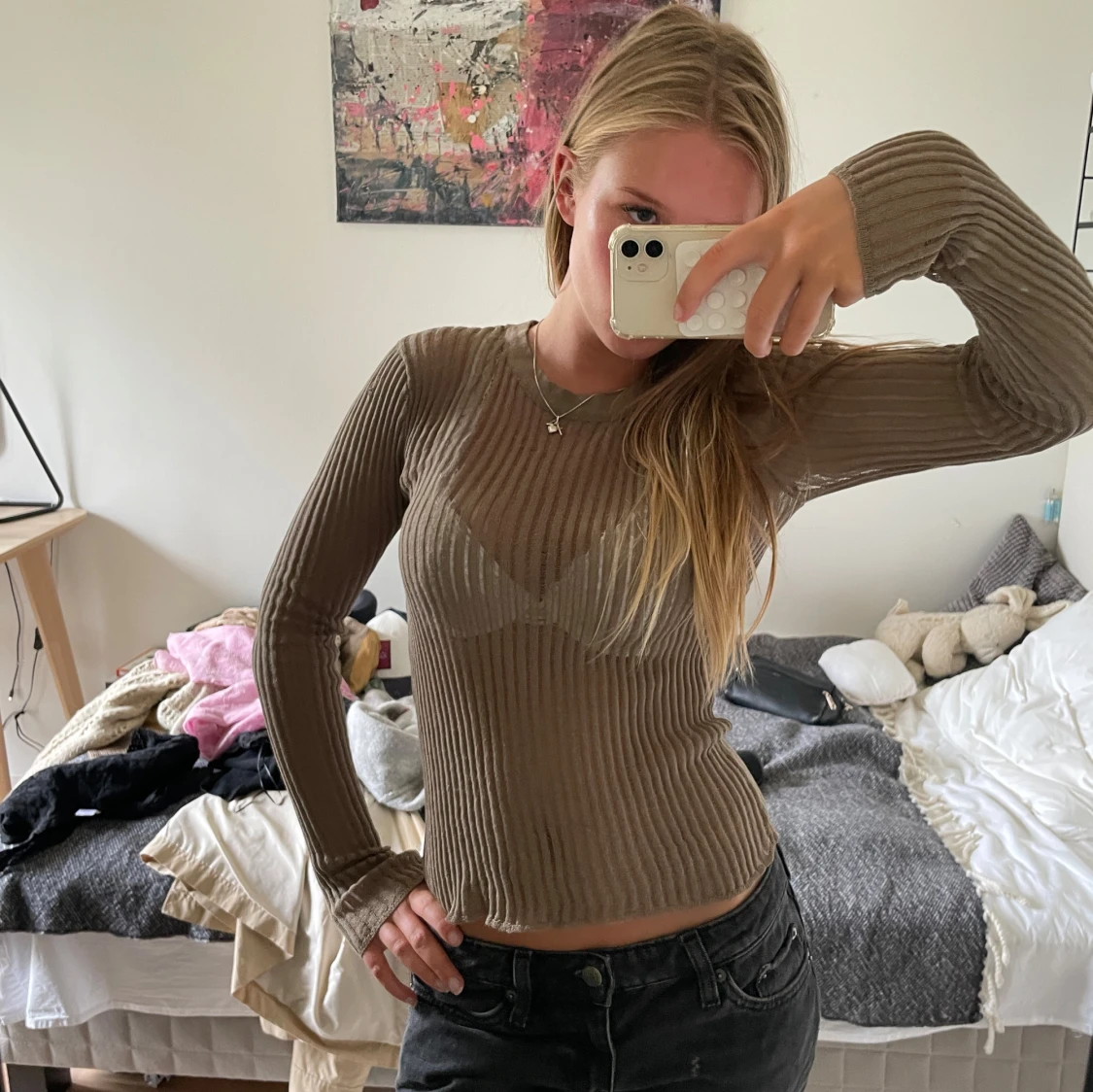 Ribbad beige långärmad topp - 1