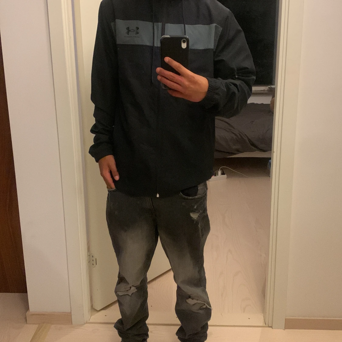 Svart vindjacka från Under Armour - 1