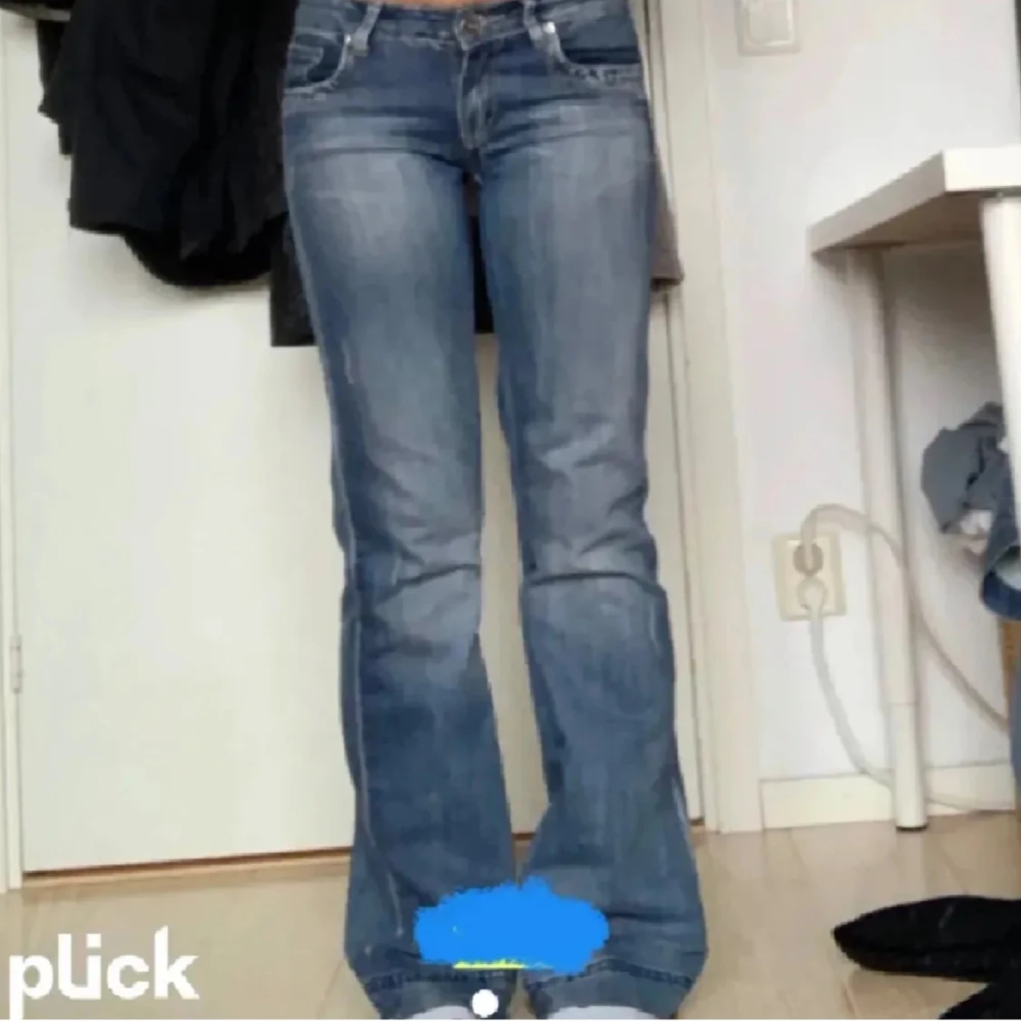 Blå bootcut jeans 