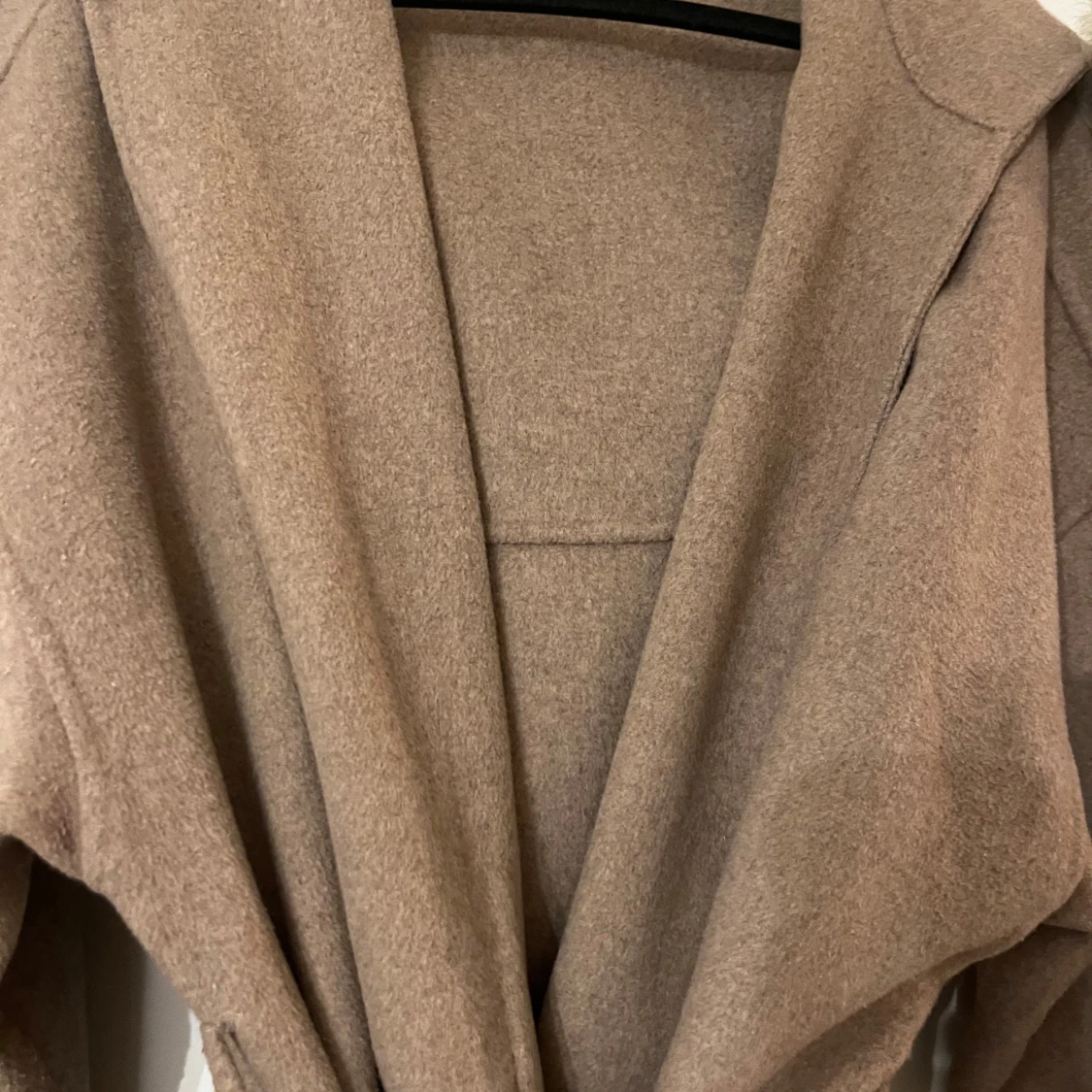 Äkta päls kappa i kaki färg  - 1