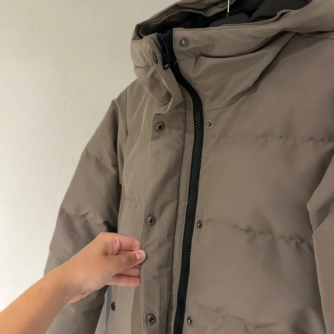 Beige pufferjacka från Everest - 3