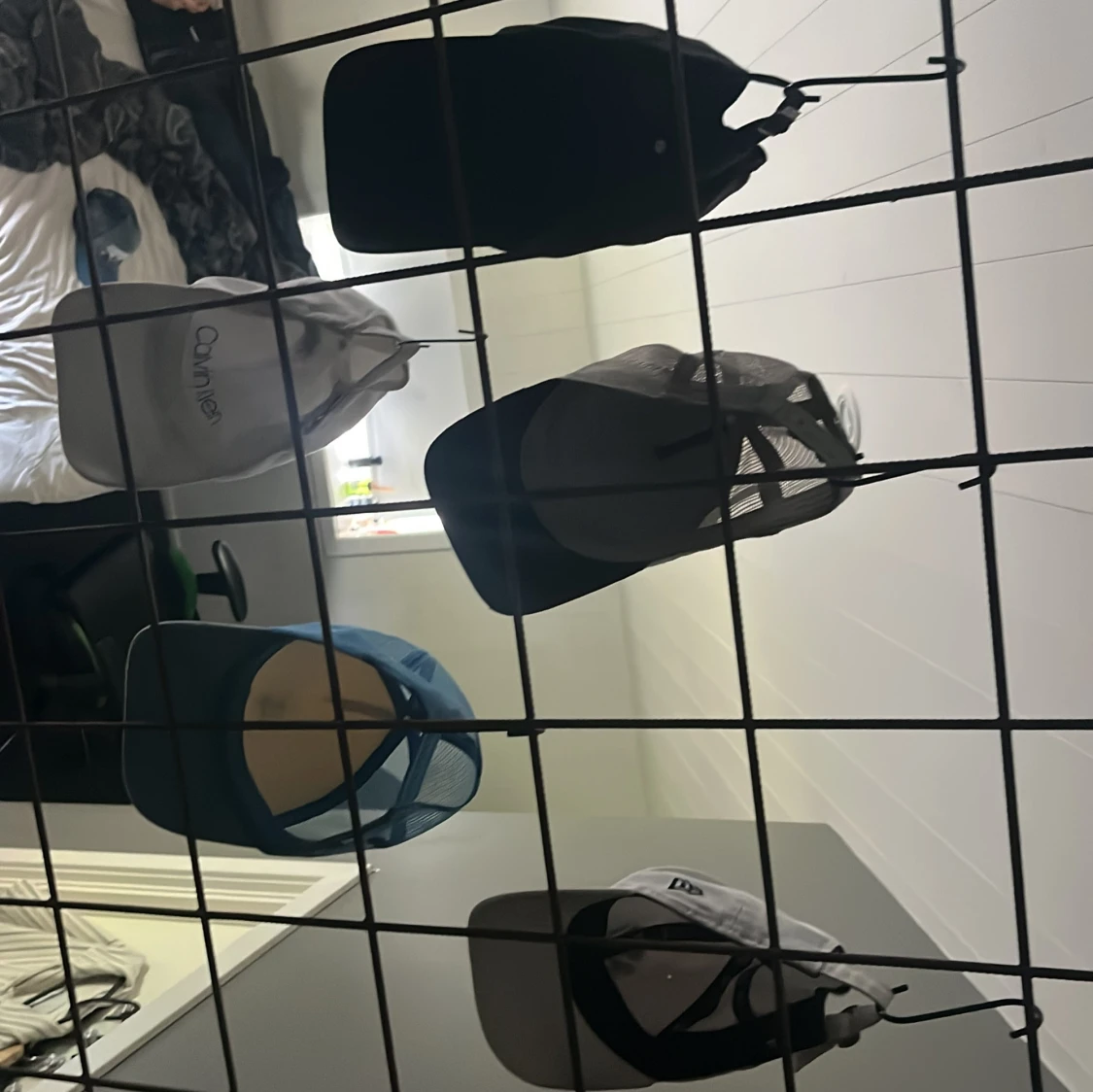 Olika kepsar lägg ett bud på nån som ser bra ut - 2