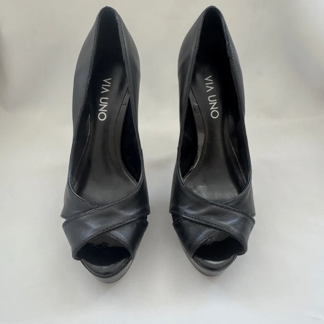 Svarta platåpumps från Via Uno - 1