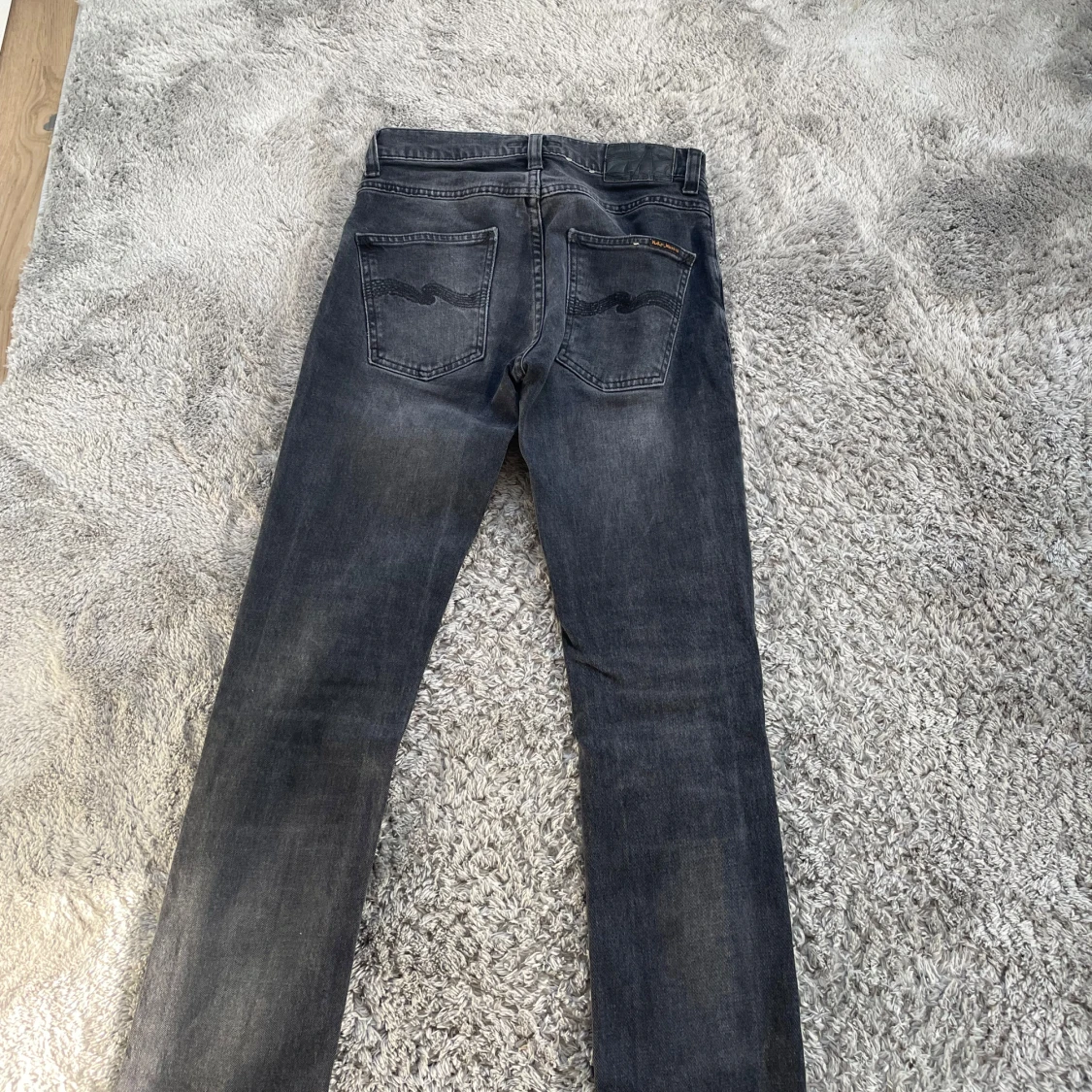 Grå jeans från Nudie Jeans, W27 L28 - 1