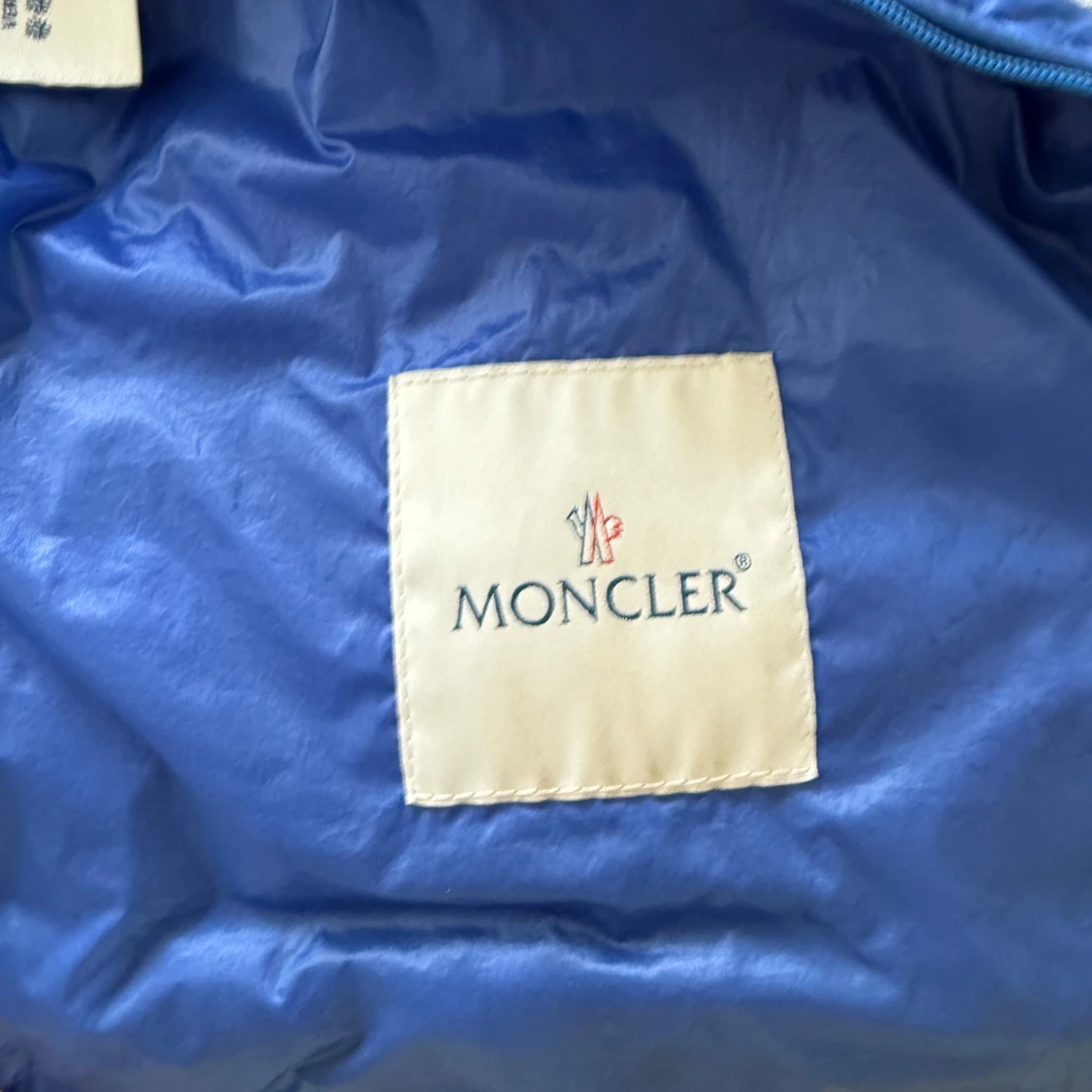 Blå dunväst från Moncler - 2