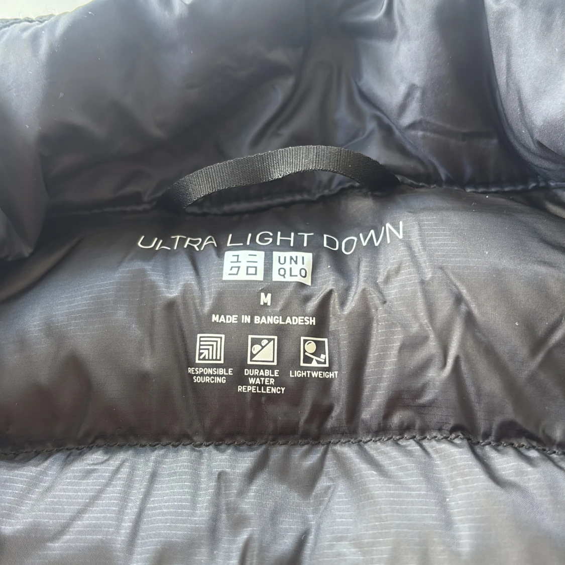 Svart dunväst från Uniqlo, M - 2