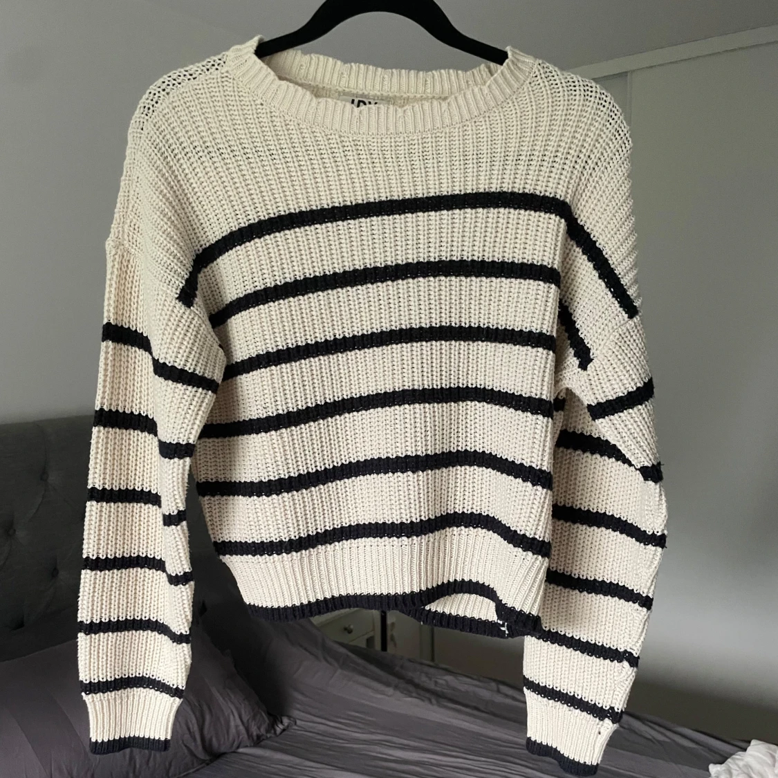 Stickad tröja 