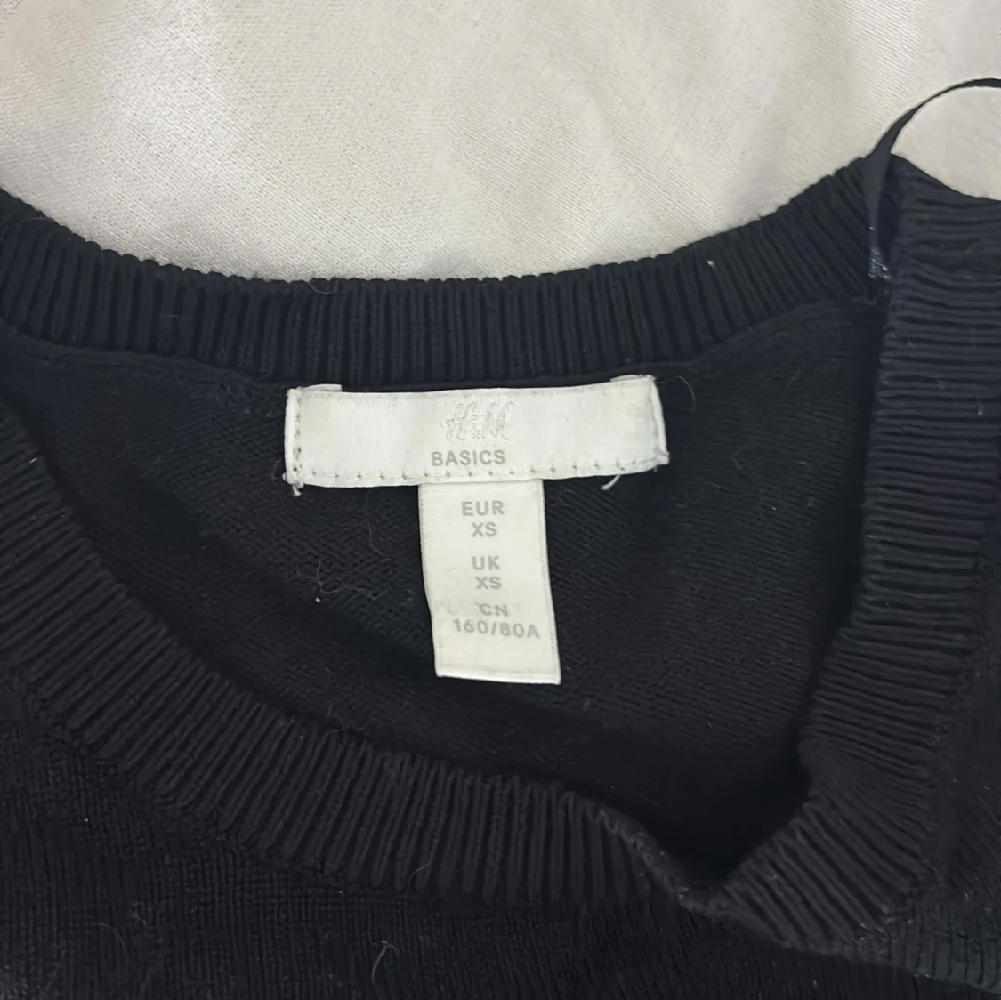 Svart stickad tröja från H&M Basics - 2