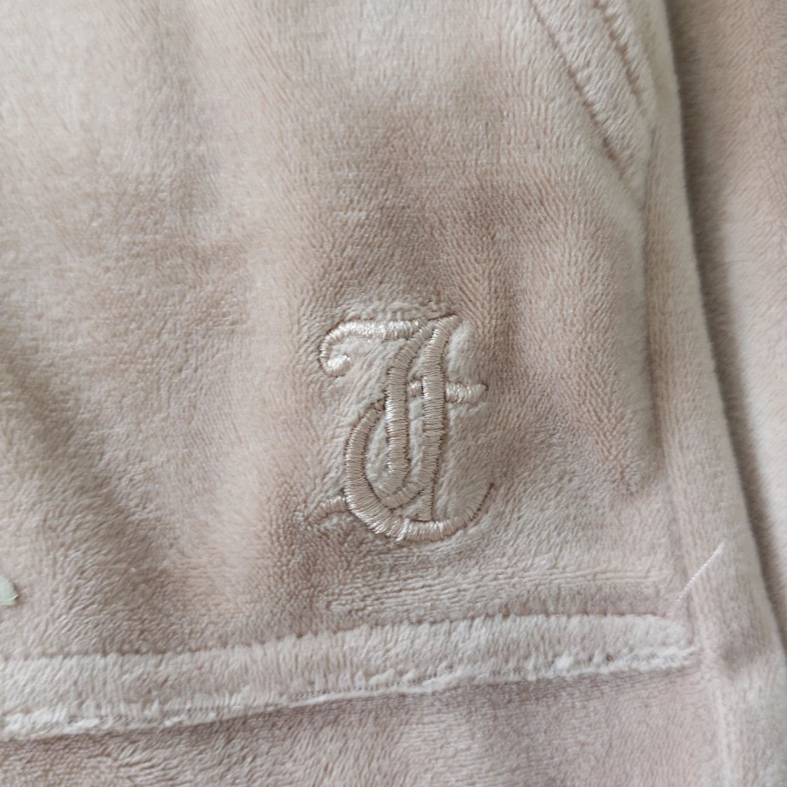 Beigea Juicy Couture byxor - 3