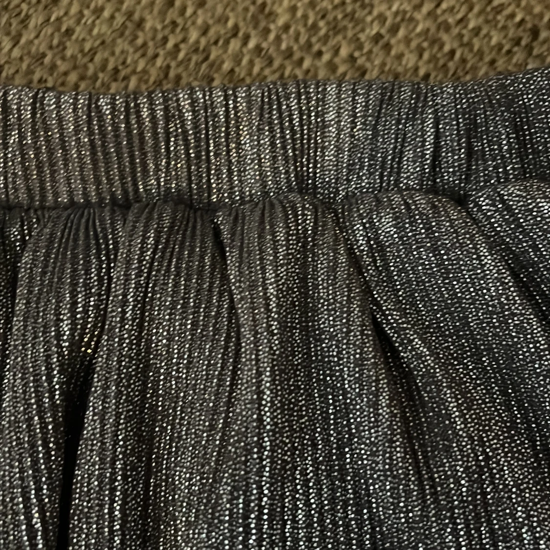 Glittrig silver volangkjol - 2