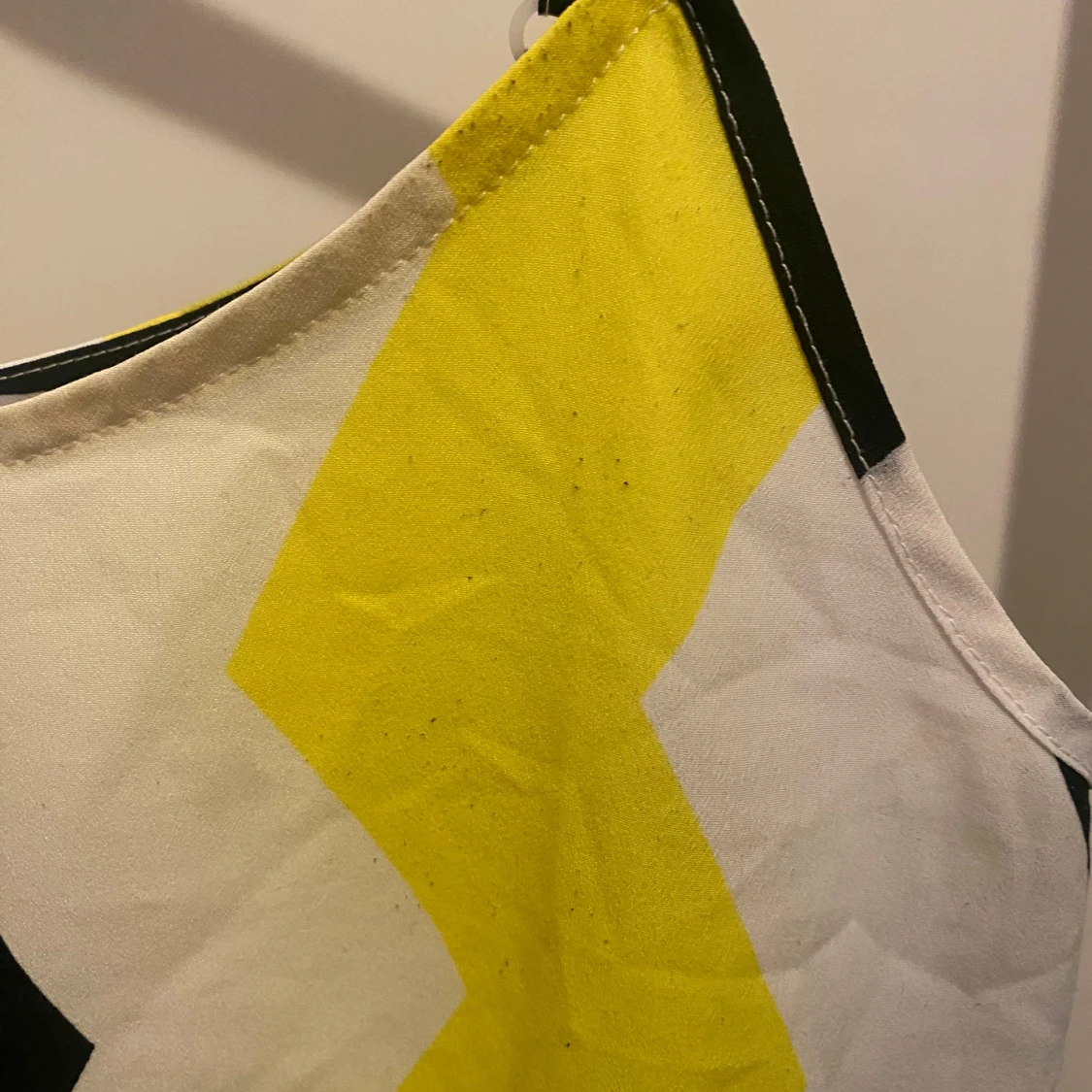 Zigzag mönstrad linnetopp från H&M Divided - 1