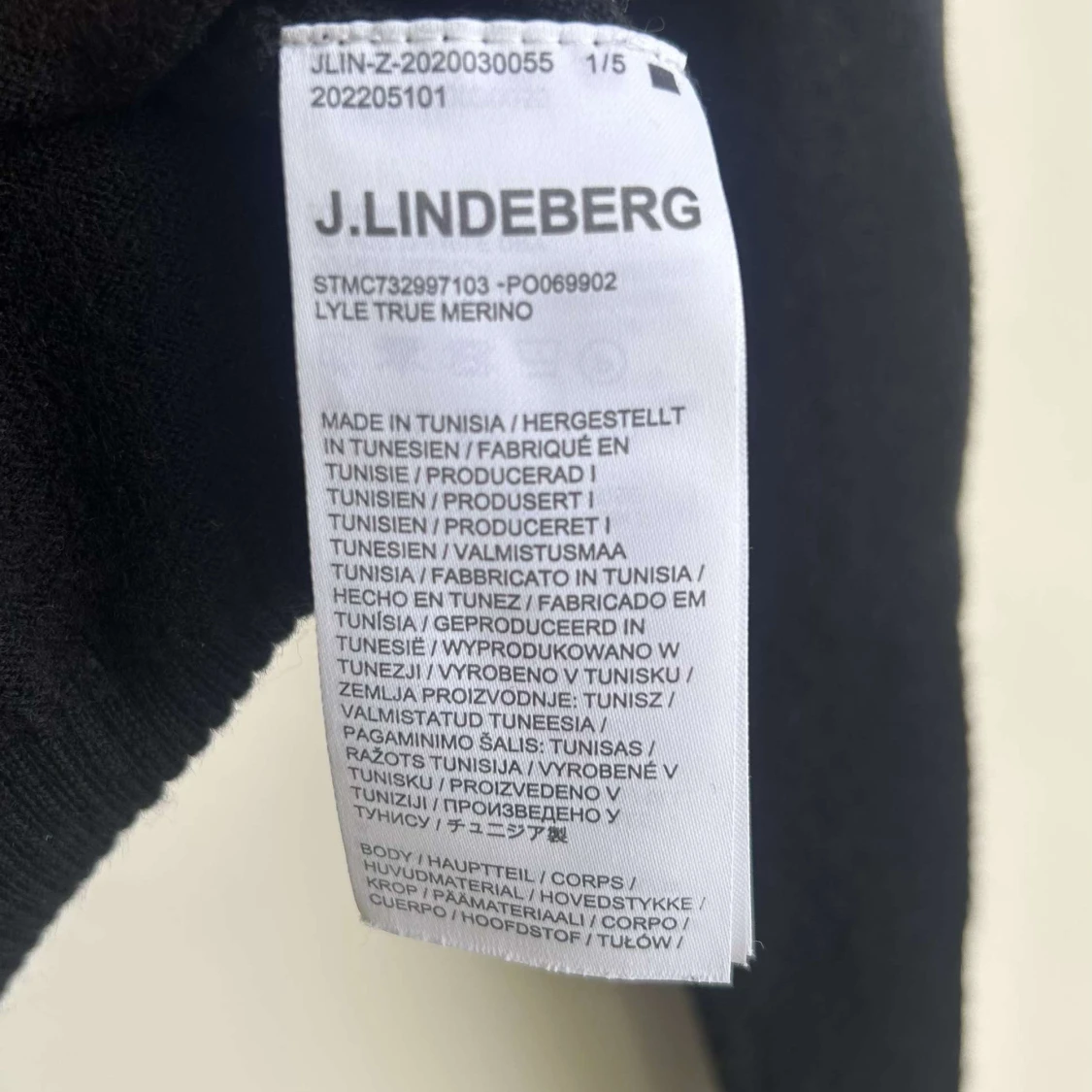 Svart merinoullströja från J.Lindeberg - 1