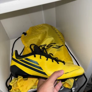 Adidas F50 Remake limited edition 2010 World Cup  - Adidas F50 Remake limited edition 2010 World Cup. Condition brand new 