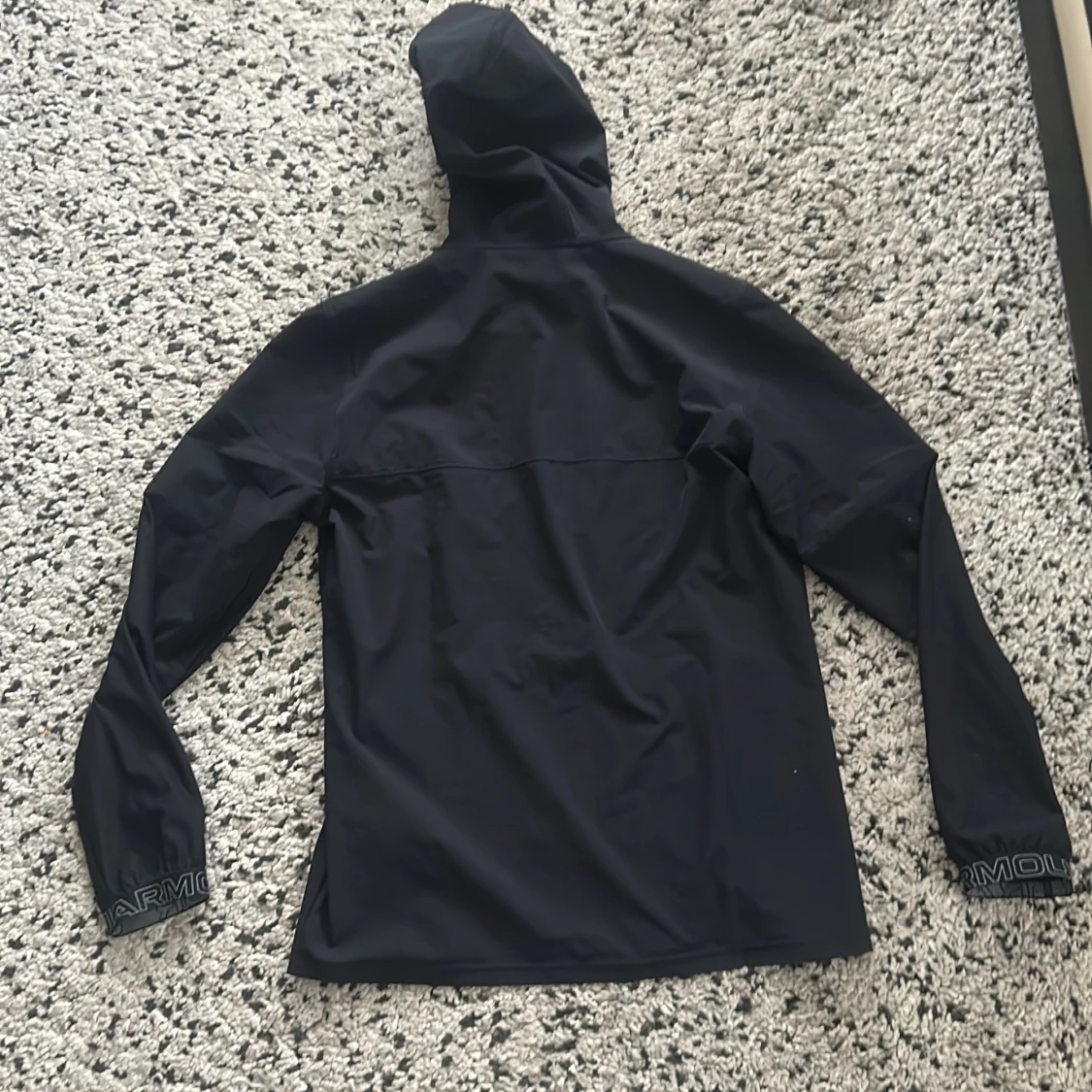 Svart vindjacka från Under Armour - 1