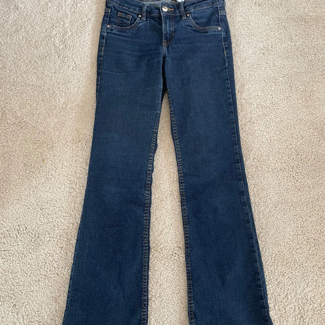 Mörkblå bootcut jeans - 2