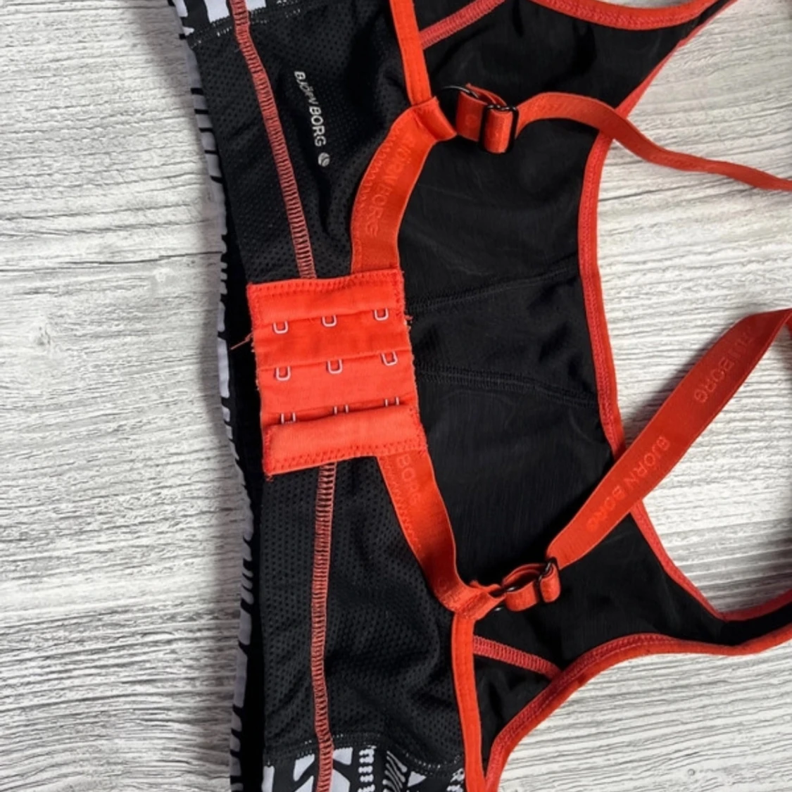 Mönstrad sporttopp från Björn Borg small - 3