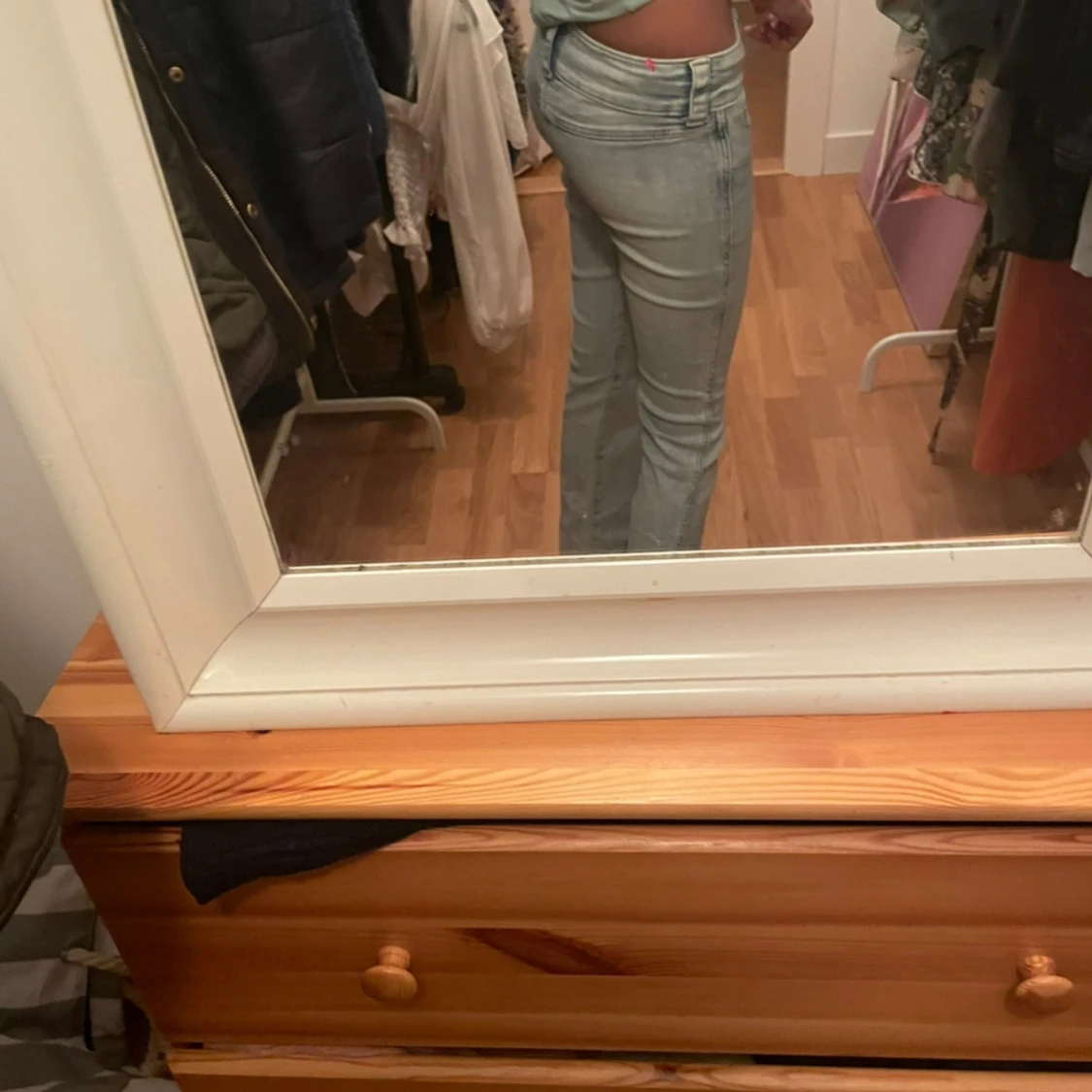 Ljusblå jeans med bootcut - 1