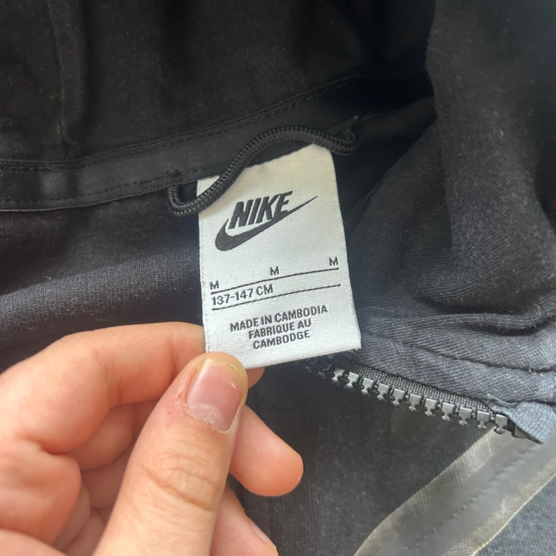 Svart Nike tech hoodie - 1