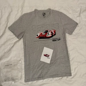 Porsche 911 T-shirt - Helt ny Porsche 911 T-shirt. Först till kvarn!🙌🏻