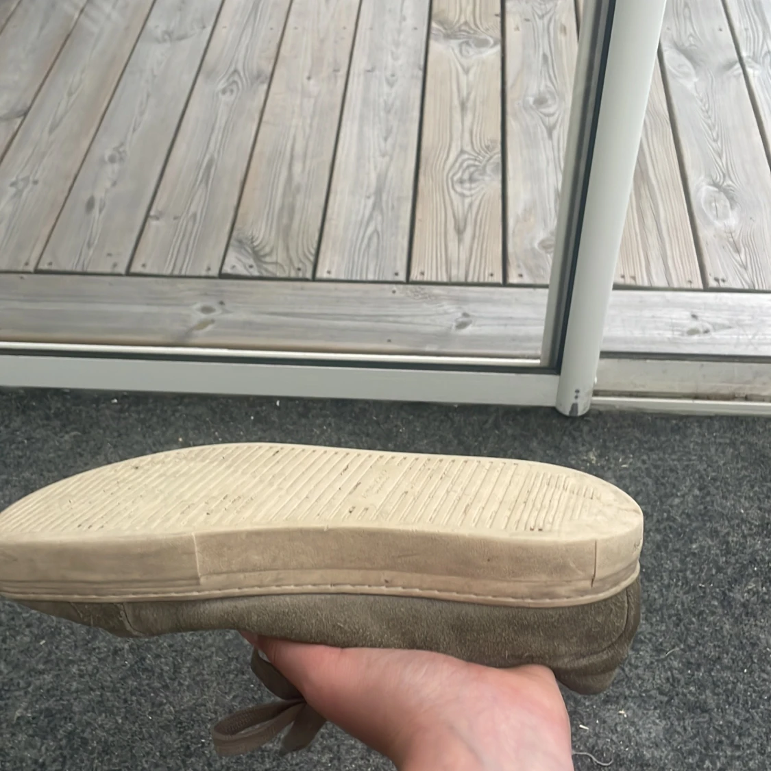 Beige mockasneakers med snörning - 4