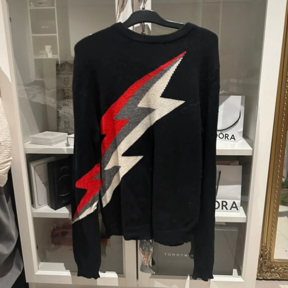 Svart tröja med blixt från Zadig & Voltaire