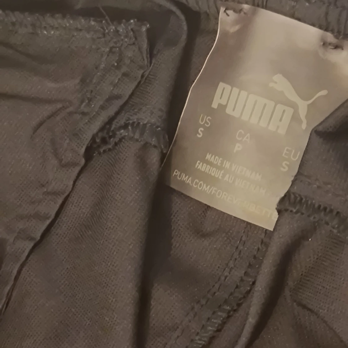 Svarta cargopants från Puma - 1