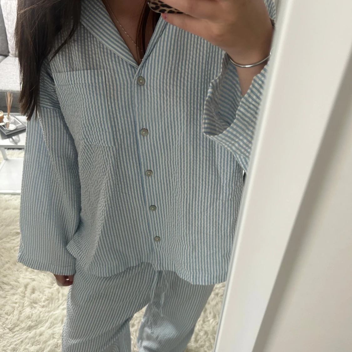 Blå och vit randig pyjamas