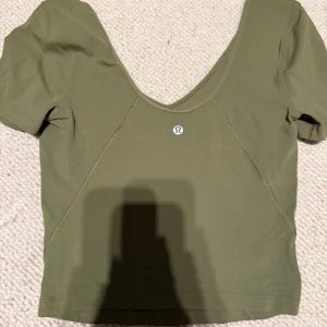 Lululemon topp - Bra skick, aldrig använd 