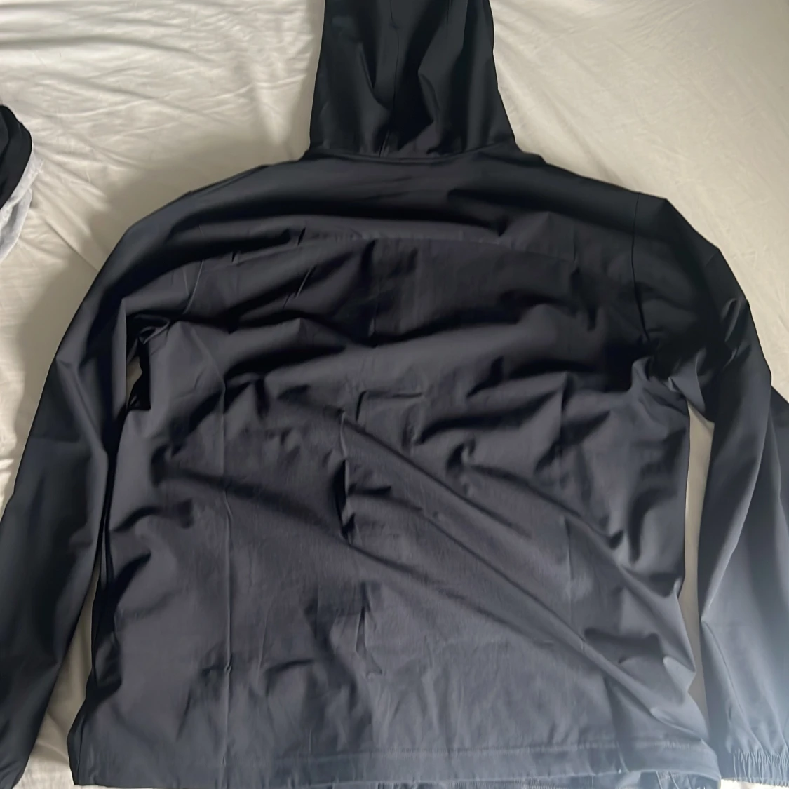 Svart vindjacka från Under Armour - 4