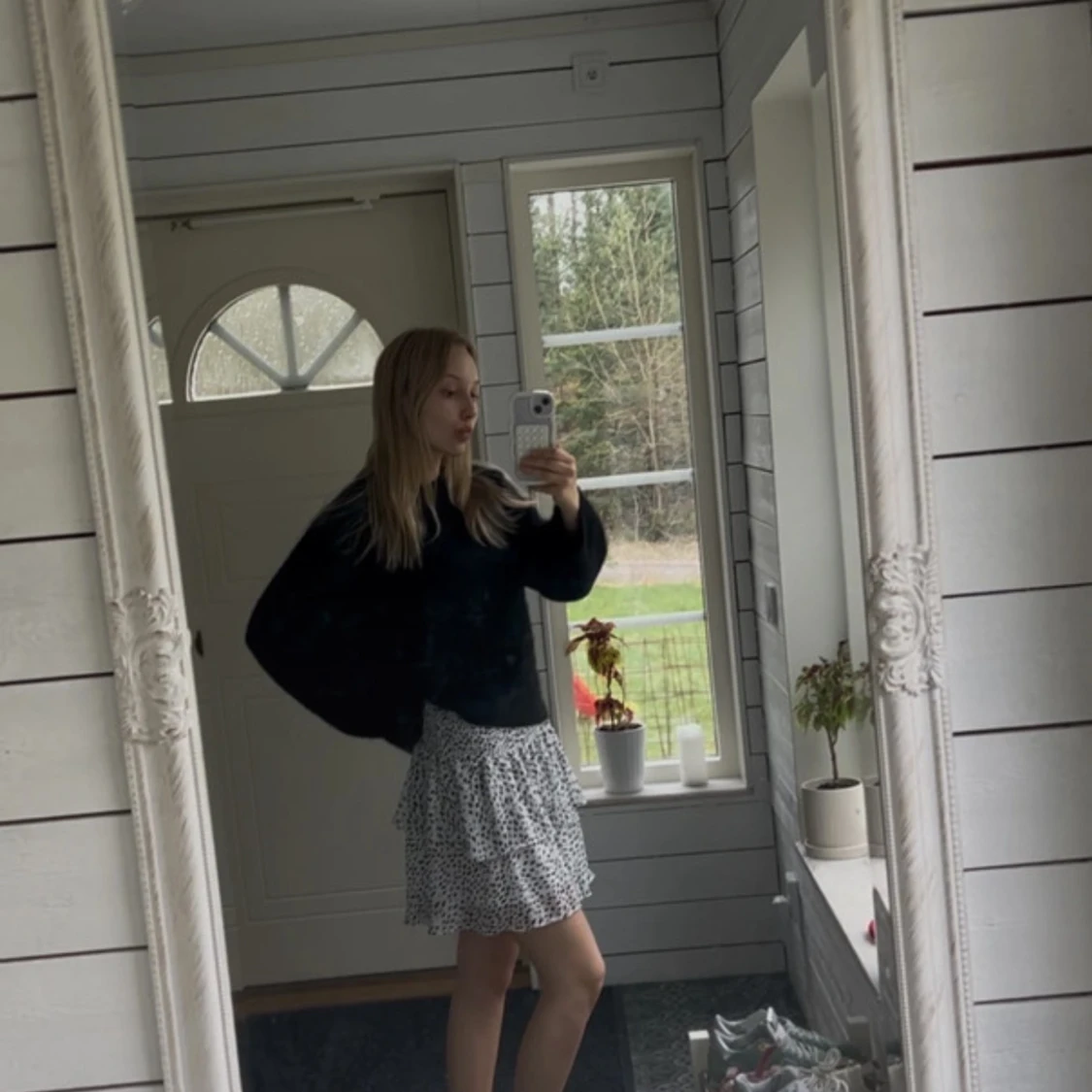 Vit och svart prickig Chelsea kjol - 2