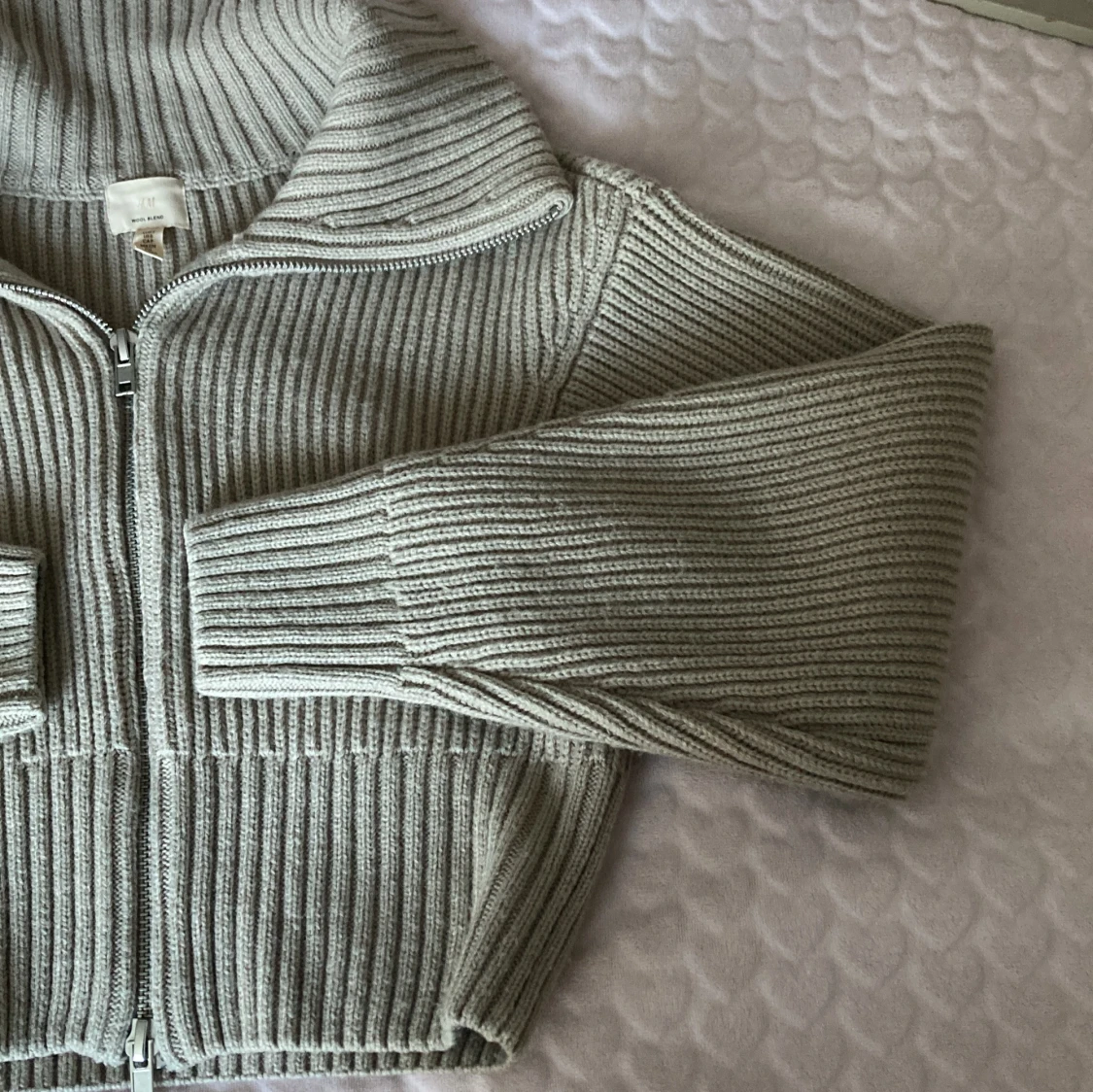 Ljusbeige ribbad kofta - 2