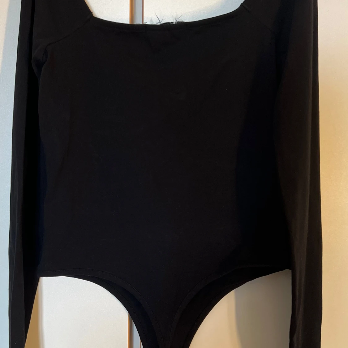 Svart långärmad body från NA-KD - 2