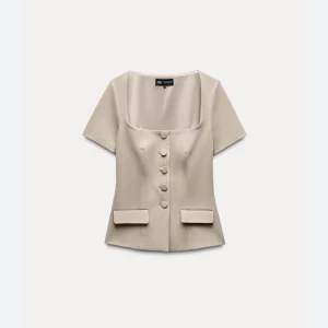 Zara topp - Topp från Zara som endast är testad men passade inte. Slutsåld. 