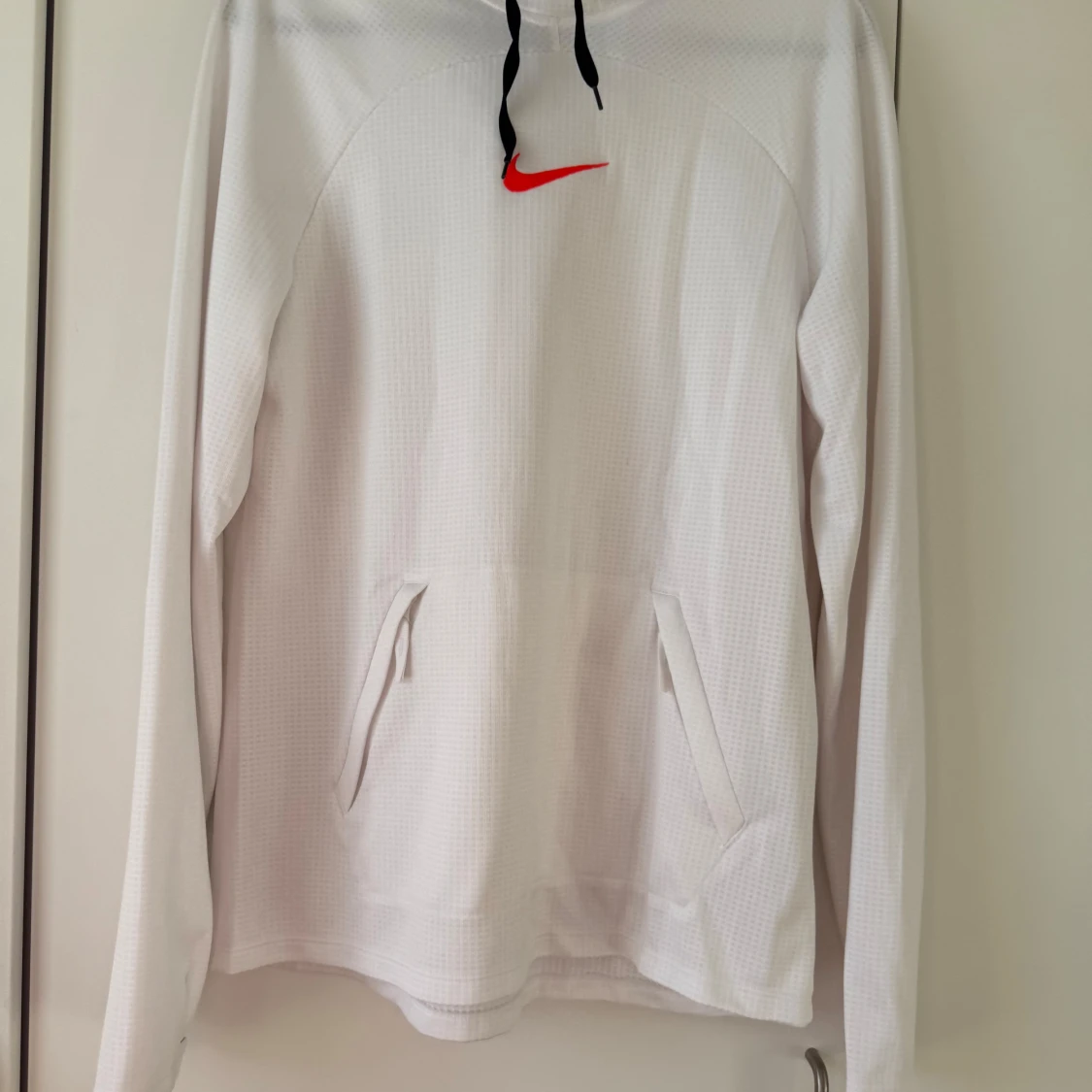 Vit hoodie från Nike
