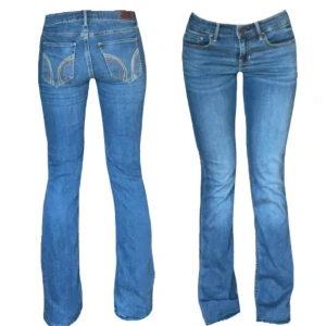 Low waist bootcut jeans  - Vintage lågmidjade bootcut jeans från Hollister! Midjemått: 36cm, innerbenslängd: 77cm.Kolla in min profil för fler plagg! 💙✨