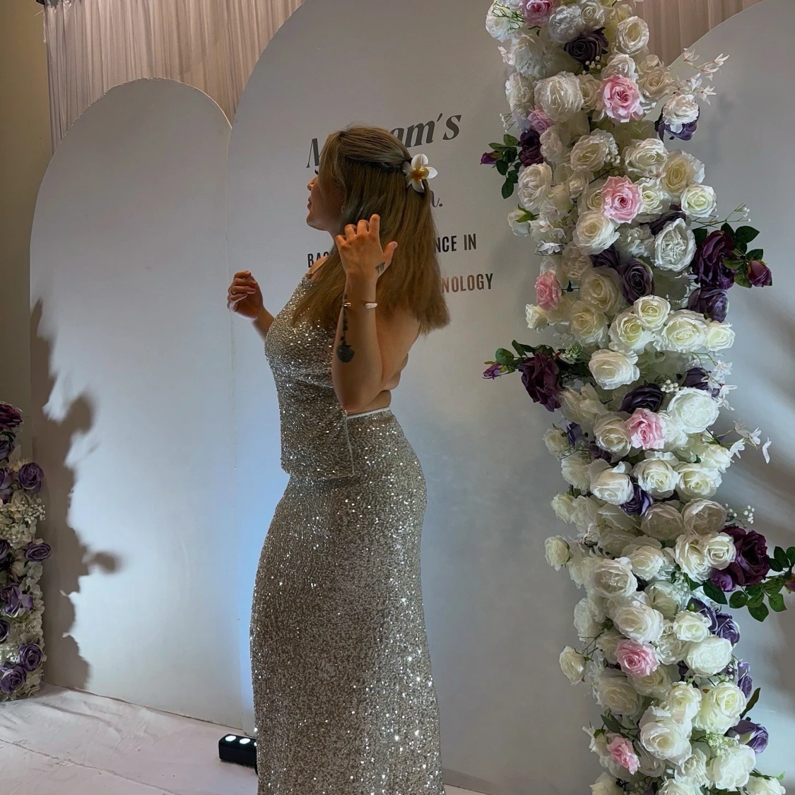 Glittrig silver topp med matchande kjol - 2