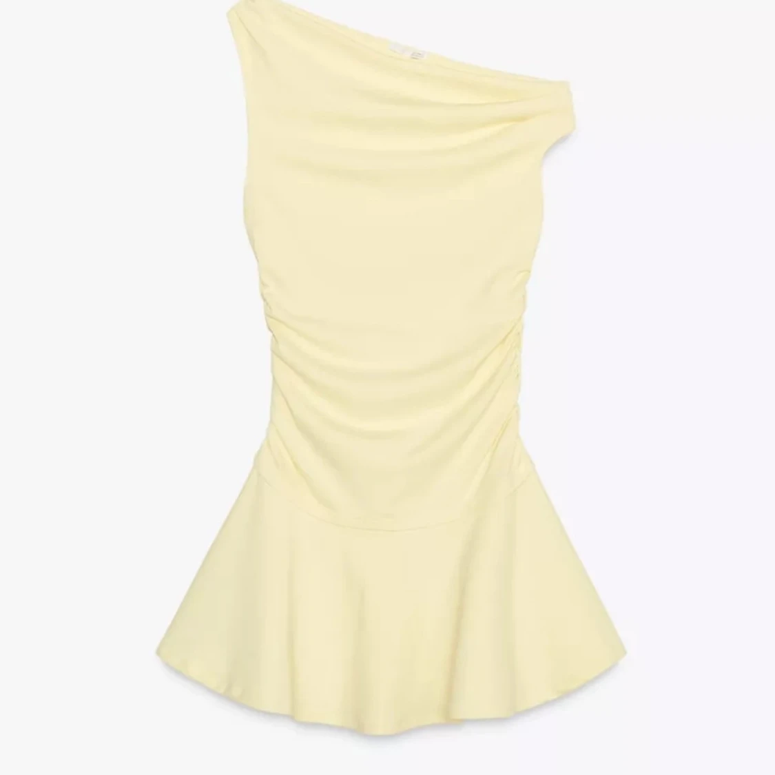 Ljusgul one shoulder klänning