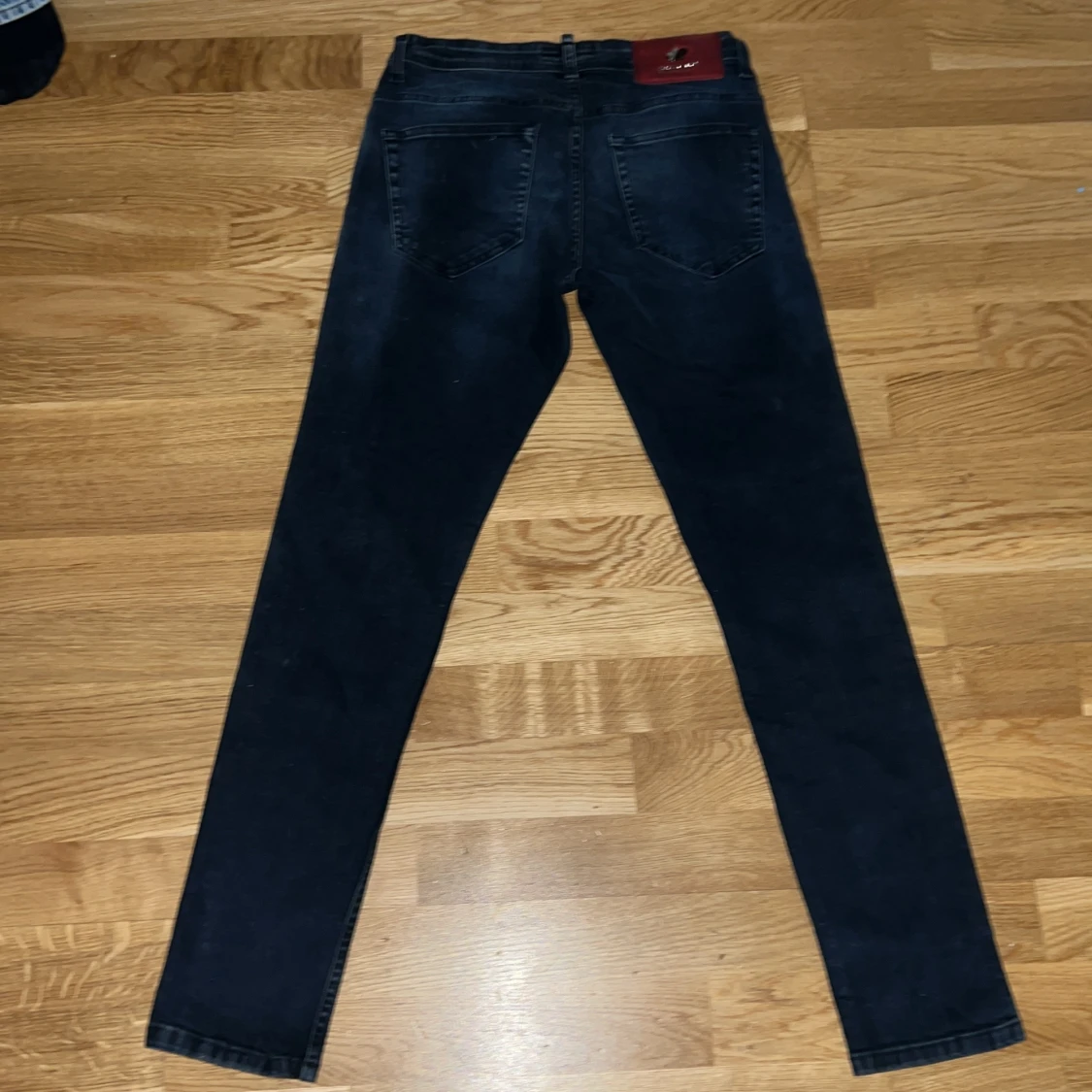 Dsquared blåa jeans !!ÄR VÄRDA 4000-6000kr!! - 1