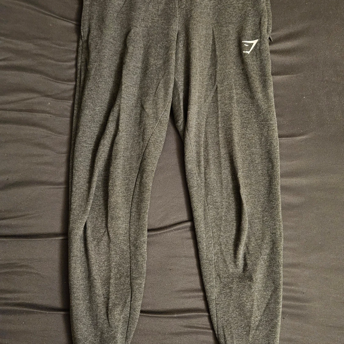 Mörkgrå träningstights från Gymshark