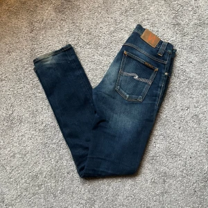 Nudie jeans Thin finn - Säljer nu ett par nudie jeans model Thin Finn i storlek W31. Skulle säga att de sitter mindre i storleken. Hör av er i dm vid frågor eller funderingar!!