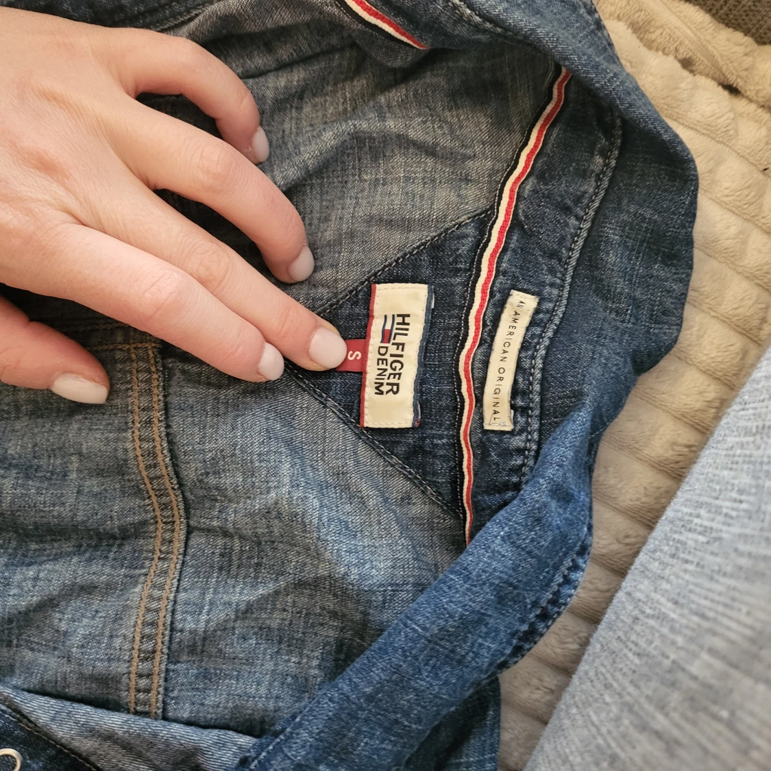Blå jeansskjorta från Hilfiger Denim - 1