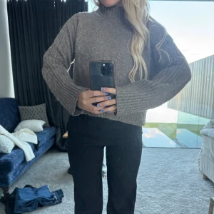 Stickad tröja  - Stickad tröja från only storlek m