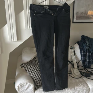 Jeans ifrån lager 157 - Ett par jätte snygga straight jeans ifrån lager157 säljer för att det är för små😊