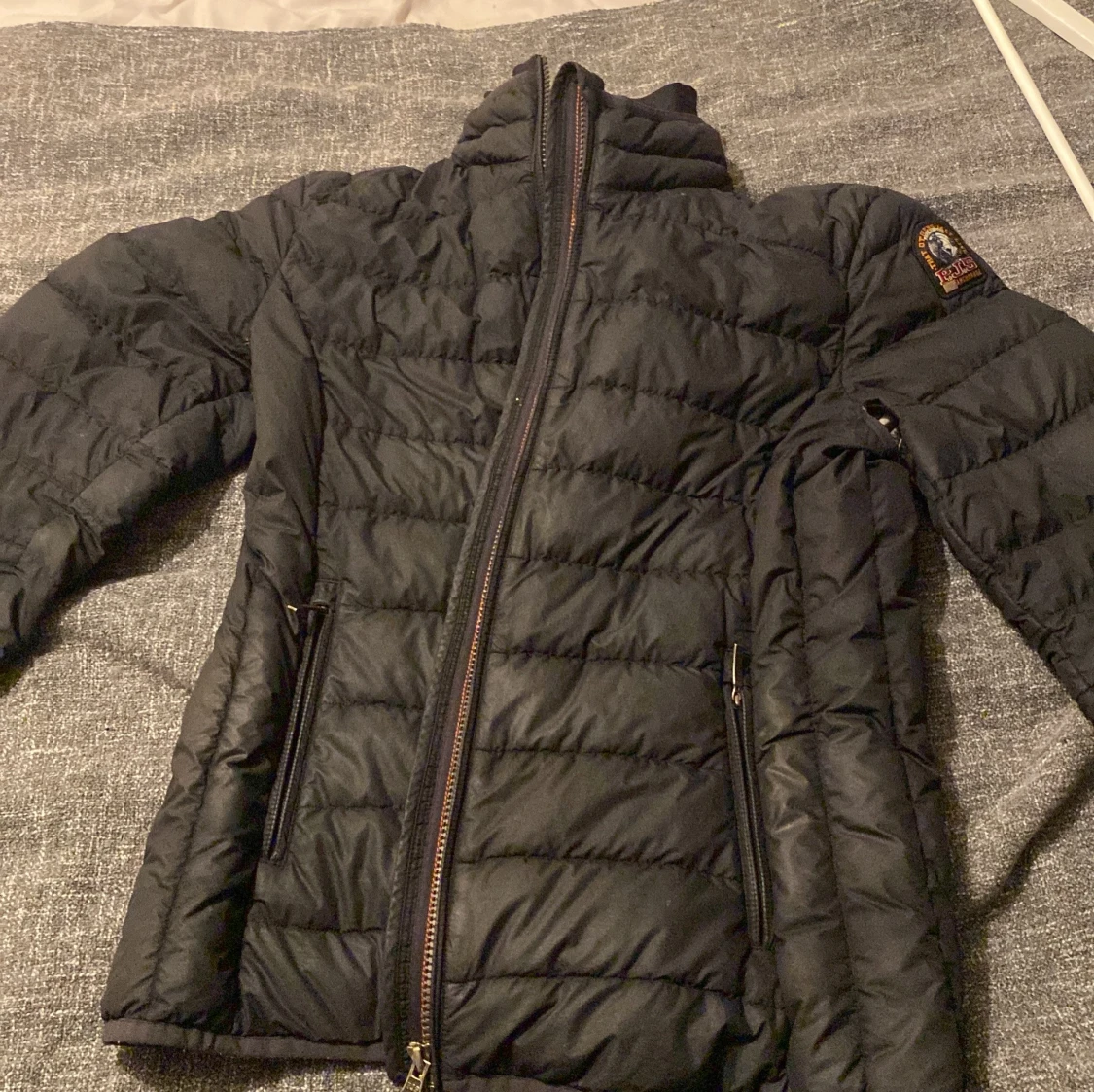 Svart dunjacka från Parajumpers