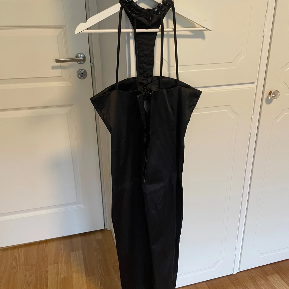 Svart långklänning från Fionella - 1